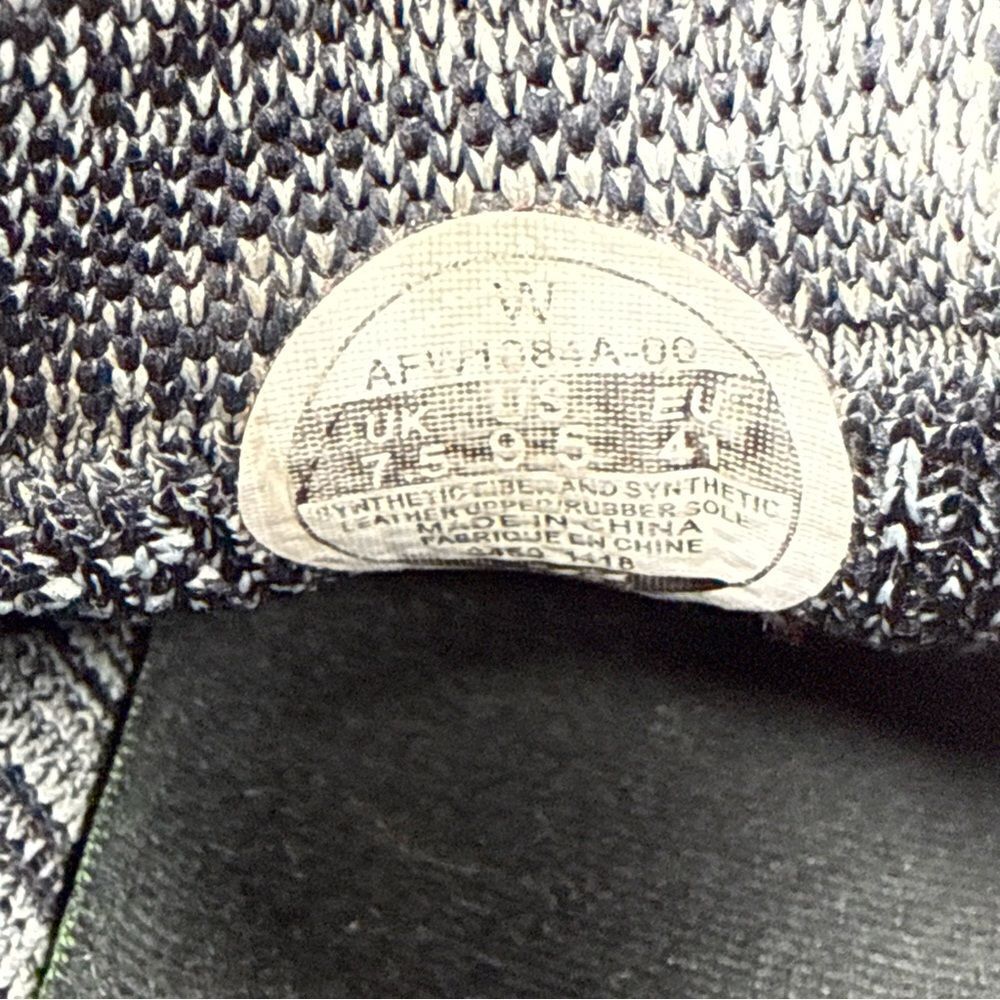 Altra Vali Men’s Size 9.5 Knit Road Running Sneakers Shoes Black/Gray AFW1884A - Picture 8 of 10